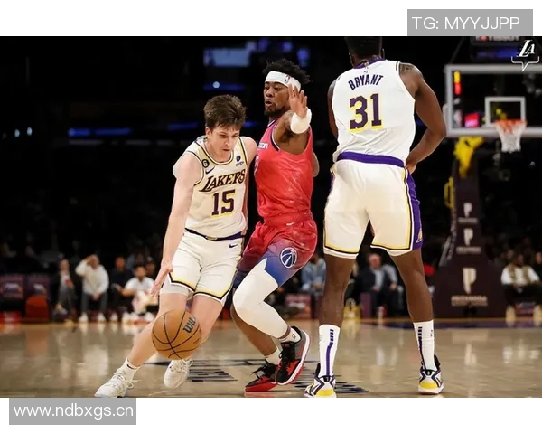 浓眉左小腿拉伤缺席8场比赛官方宣布恢复顺利将于7到10天后重新评估